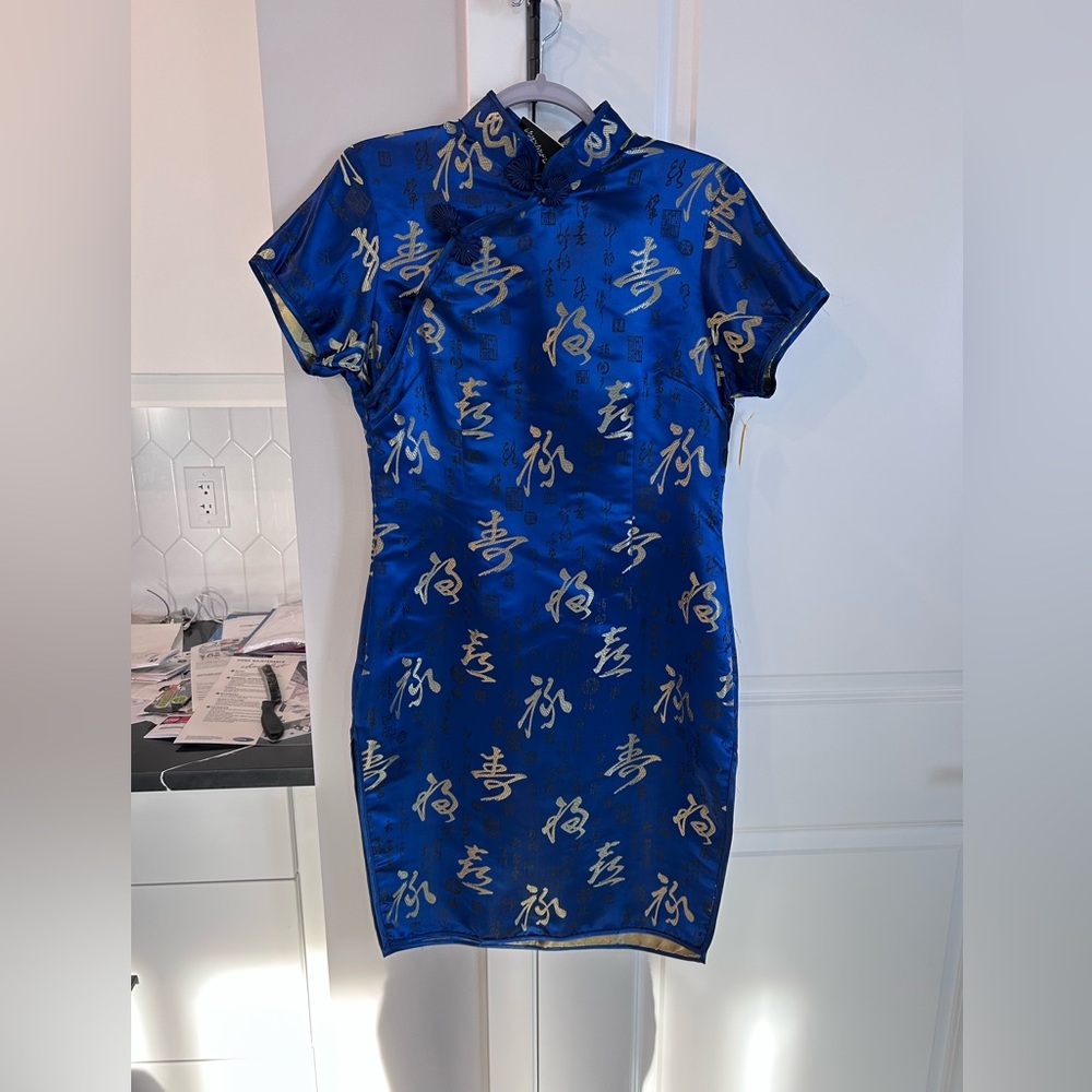 NWT Sheng Tangkuyi Blue Satin Dress Elegant Short Sleeve Midi Cocktail Night Out